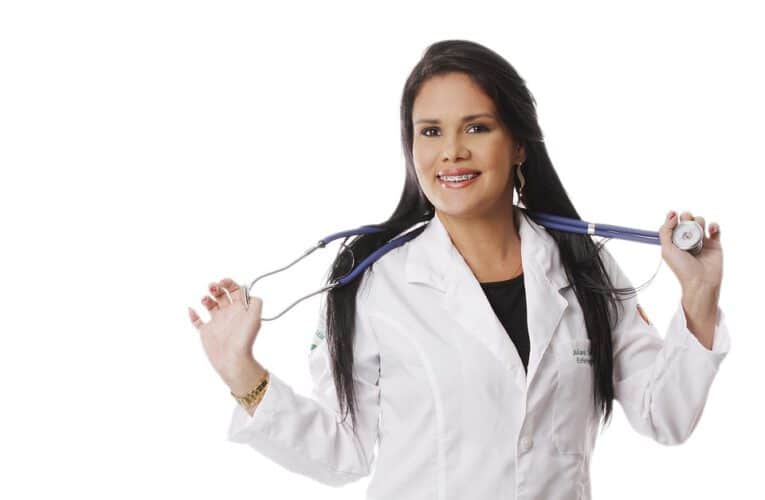 Bluzy medyczne damskie – styl i funkcjonalność w jednym