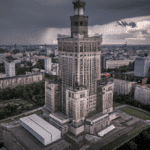 Czyszczenie kostki brukowej w Warszawie - jak odświeżyć swoją przestrzeń