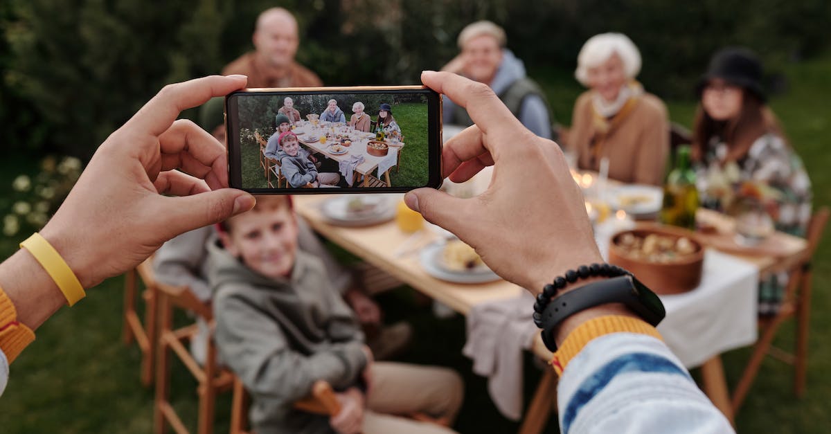 Must-have: 10 niezbędnych akcesoriów telefonicznych które ułatwią Ci życie