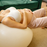 Podobieństwa między bólami brzucha w okresie a ciąży - Czy to możliwe?
